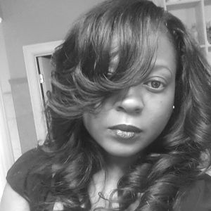 Meet your Posher, Yolanda